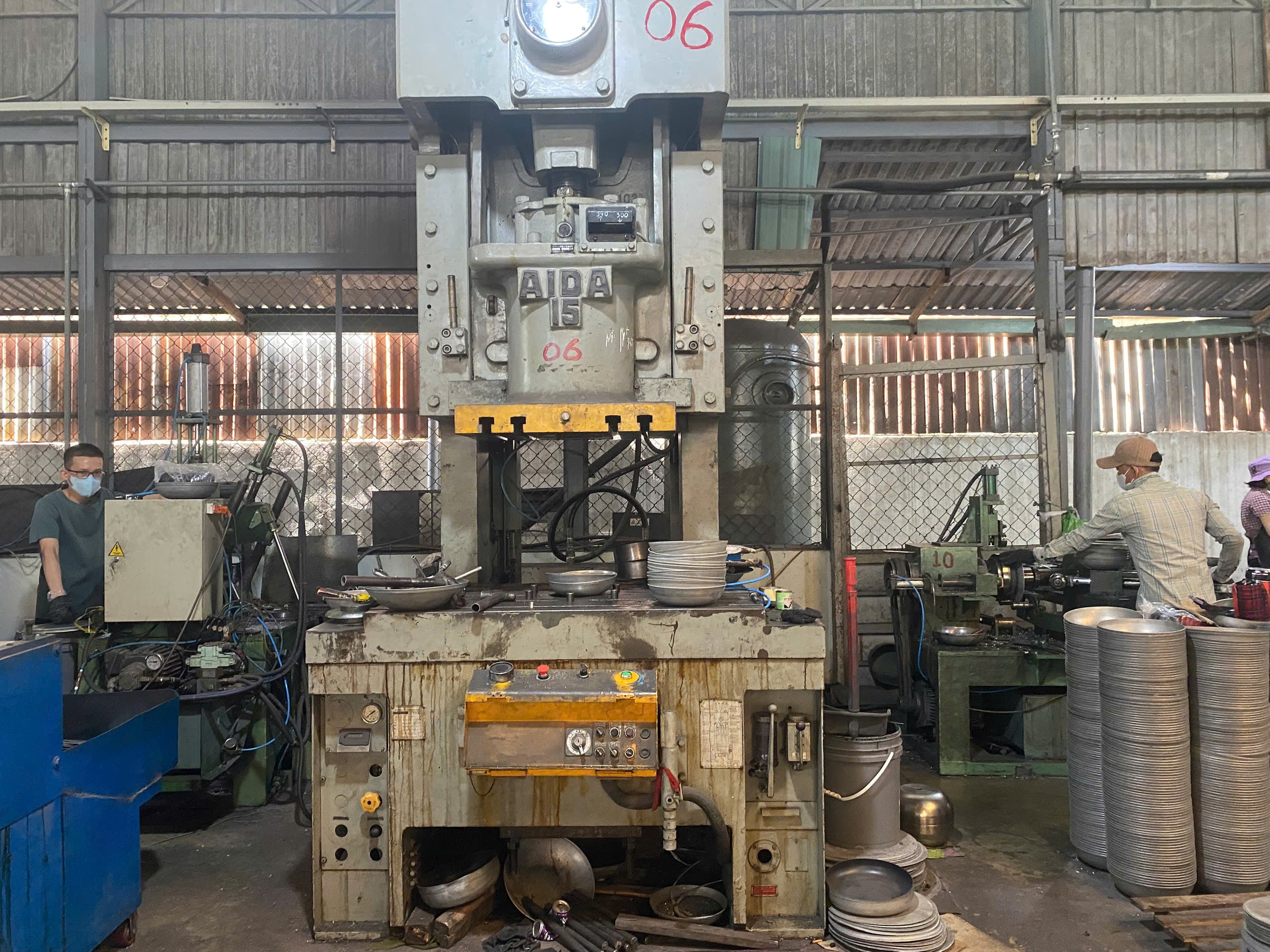 Hydraulic press 5